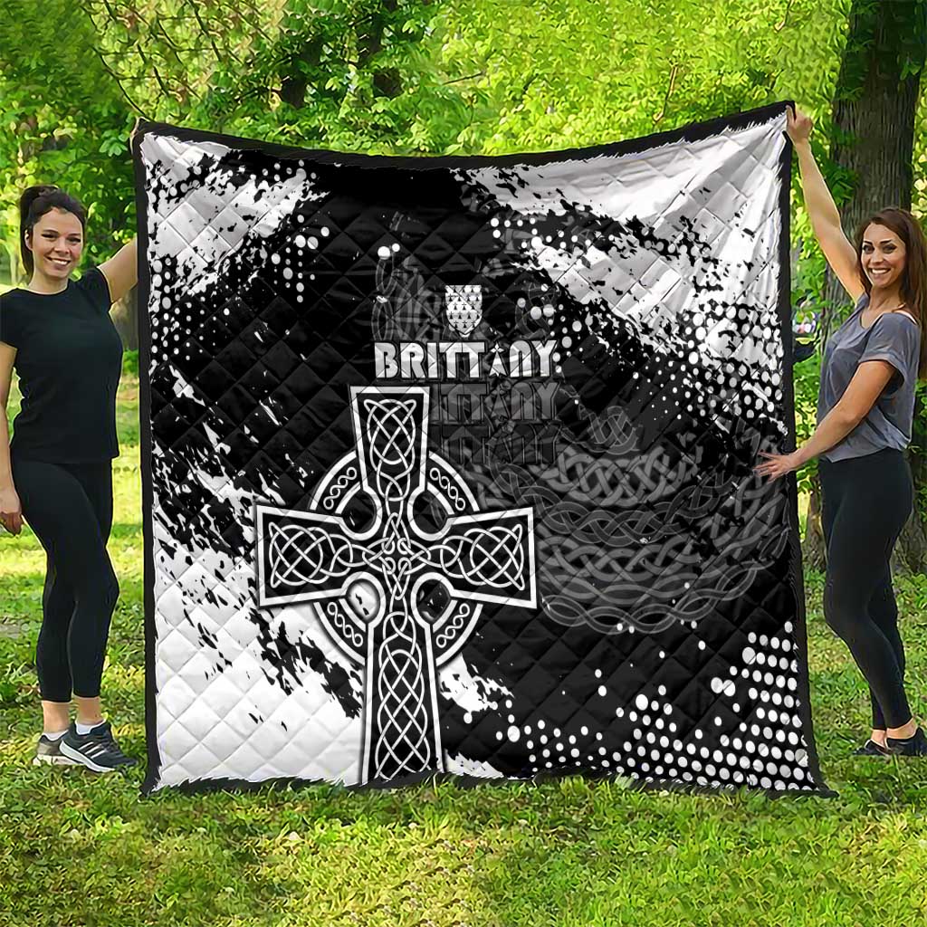 Brittany Celtic Cross Quilt With Celtic Knotwork - Wonder Print Shop