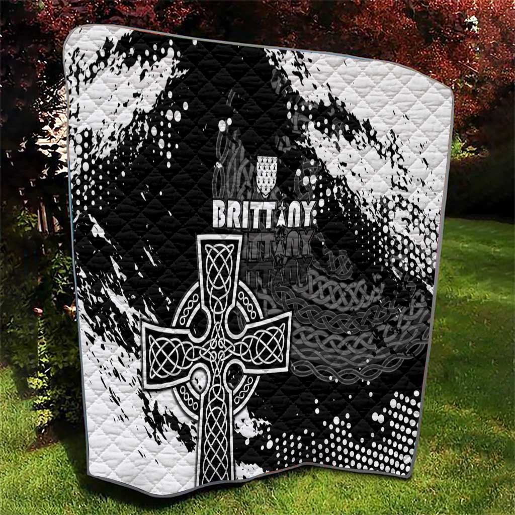 Brittany Celtic Cross Quilt With Celtic Knotwork - Wonder Print Shop