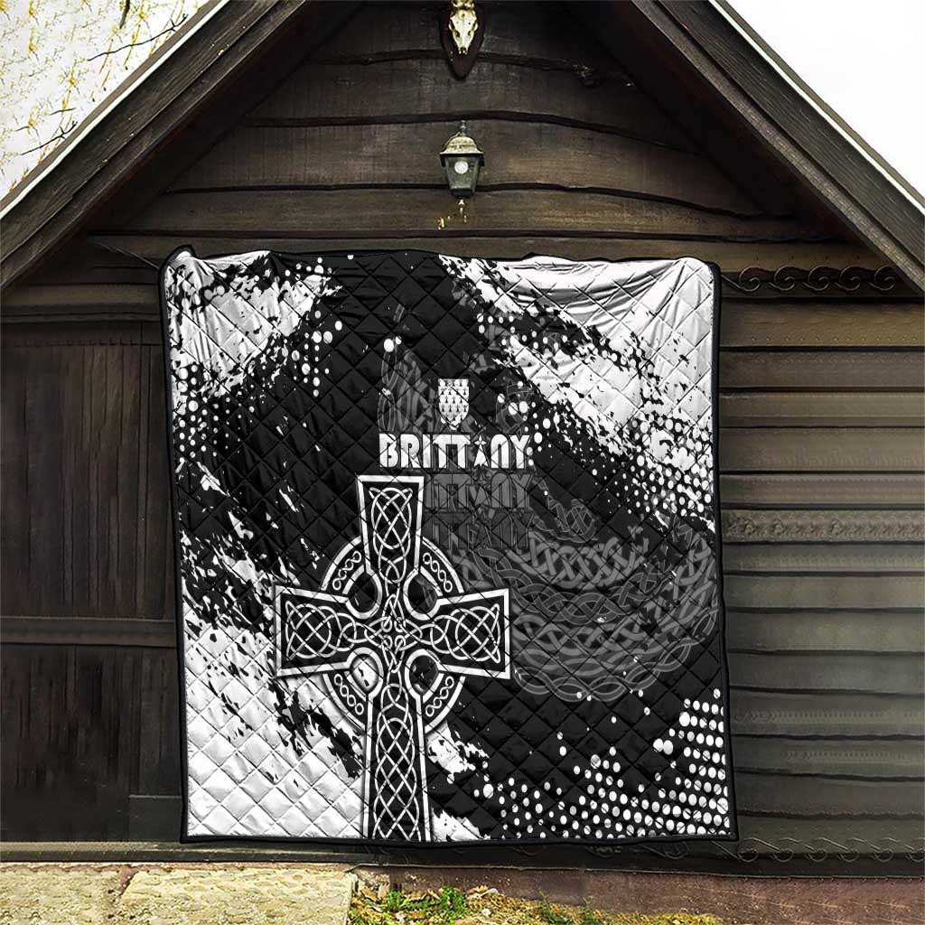 Brittany Celtic Cross Quilt With Celtic Knotwork - Wonder Print Shop