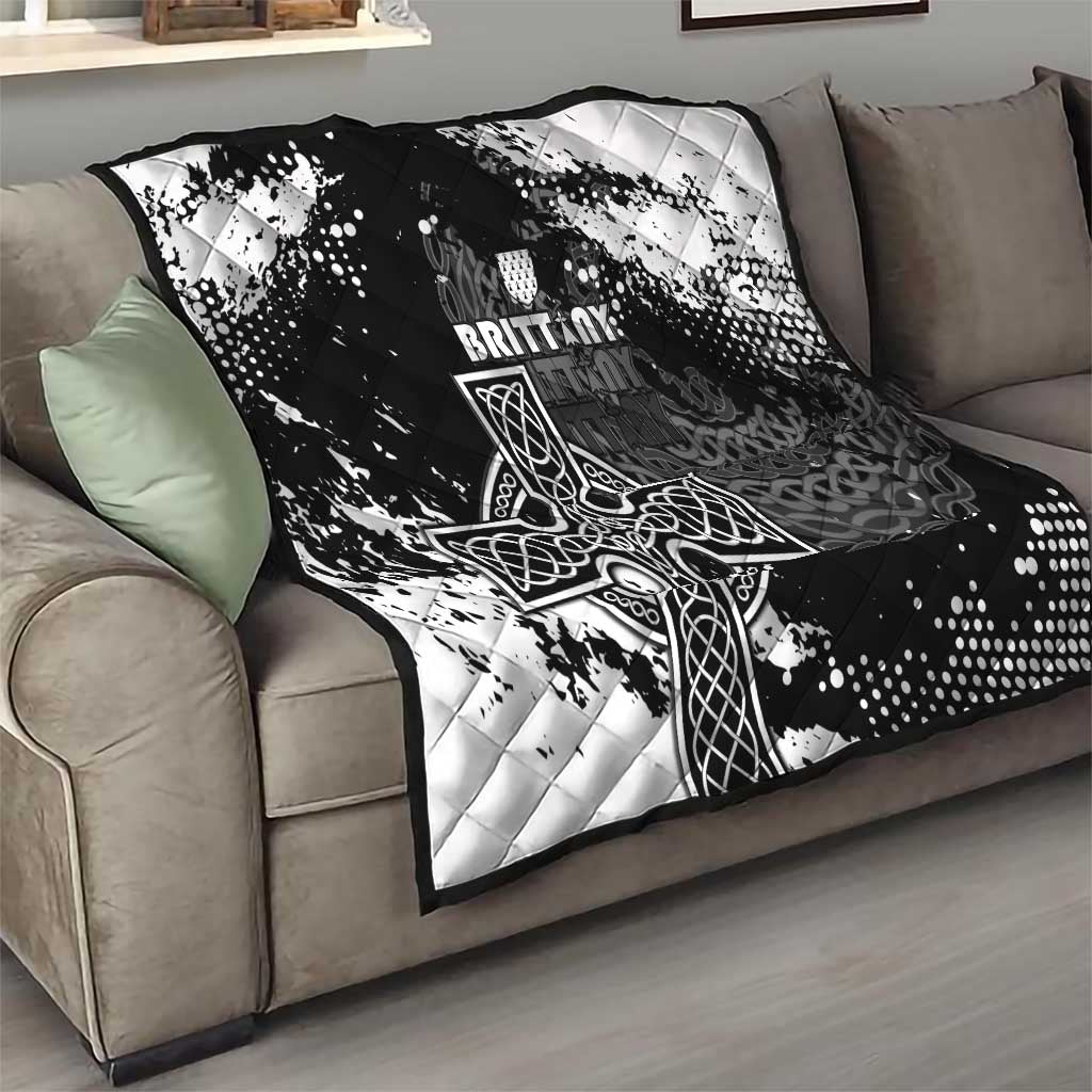 Brittany Celtic Cross Quilt With Celtic Knotwork - Wonder Print Shop