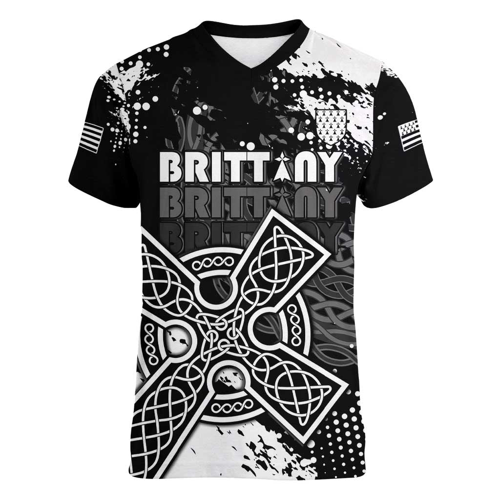 Personalized Brittany Celtic Cross Women V-Neck T-Shirt With Celtic Knotwork - Wonder Print Shop