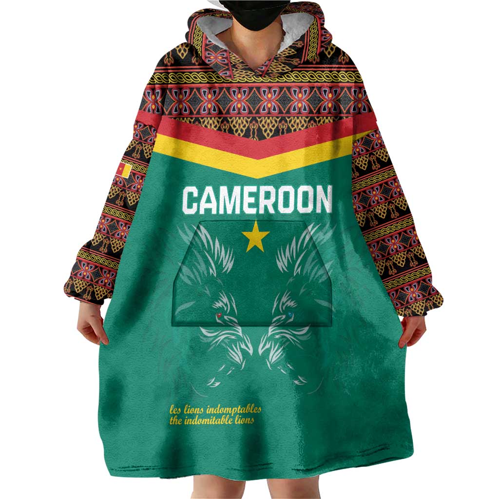 Custom Cameroon Football Wearable Blanket Hoodie Go Champions - Toghu Pattern