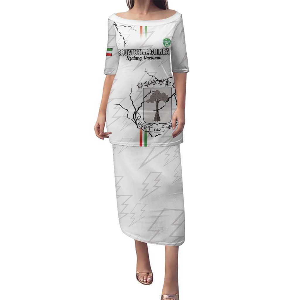 Custom Equatorial Guinea Football Family Matching Puletasi and Hawaiian Shirt Allez Nzalang Nacional - White Version