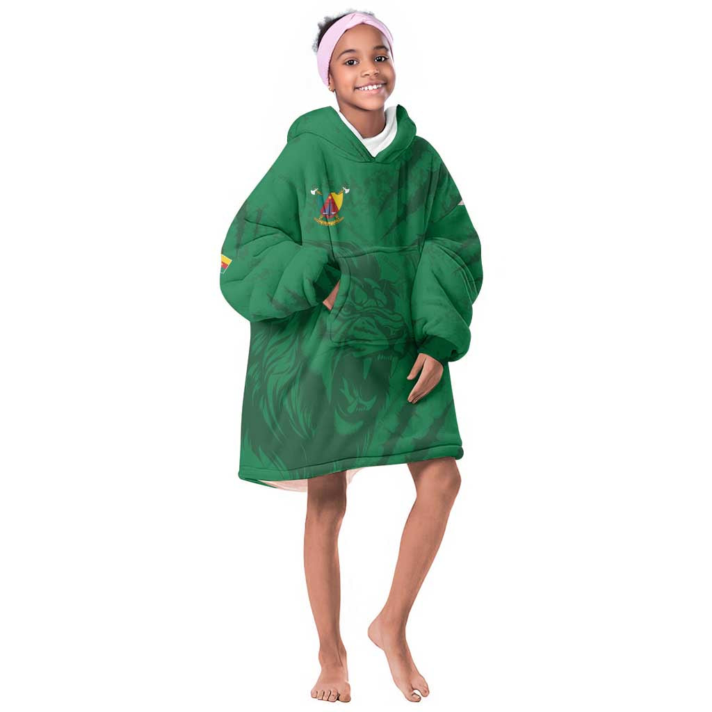 Custom Cameroon Football Kid Wearable Blanket Hoodie Go Les Lions Indomptables Go - Wonder Print Shop