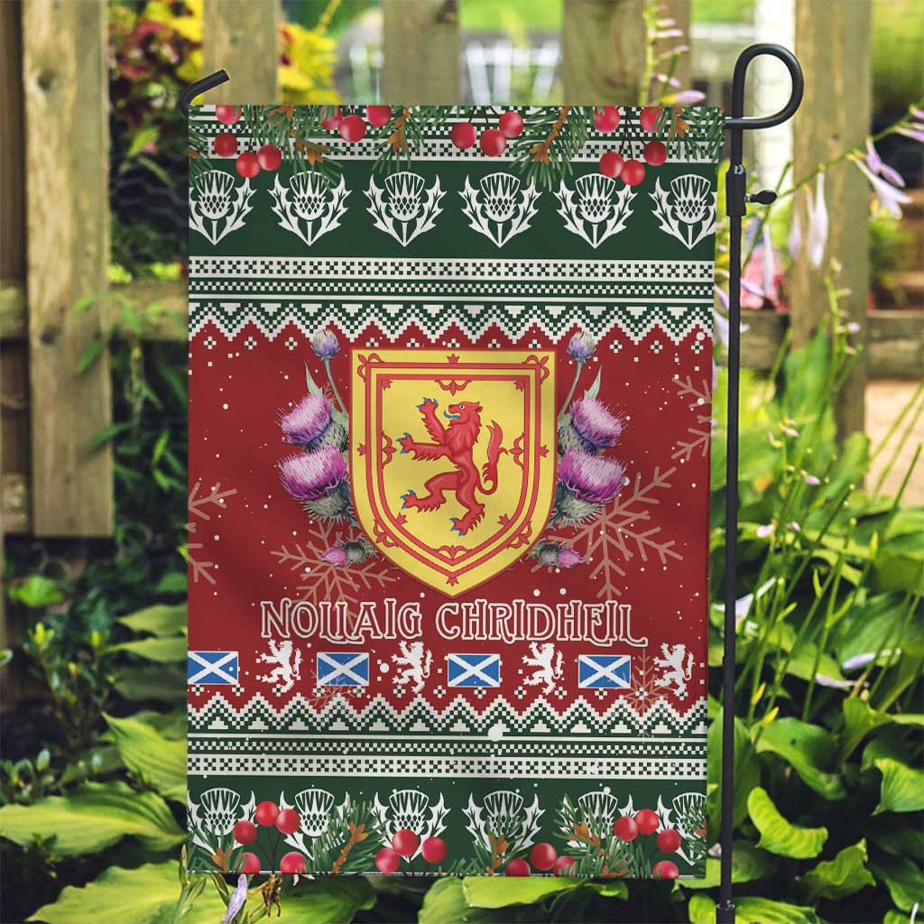 Scotland Christmas Garden Flag The Royal Arms of Scotland With Thistle - Wonder Print Shop