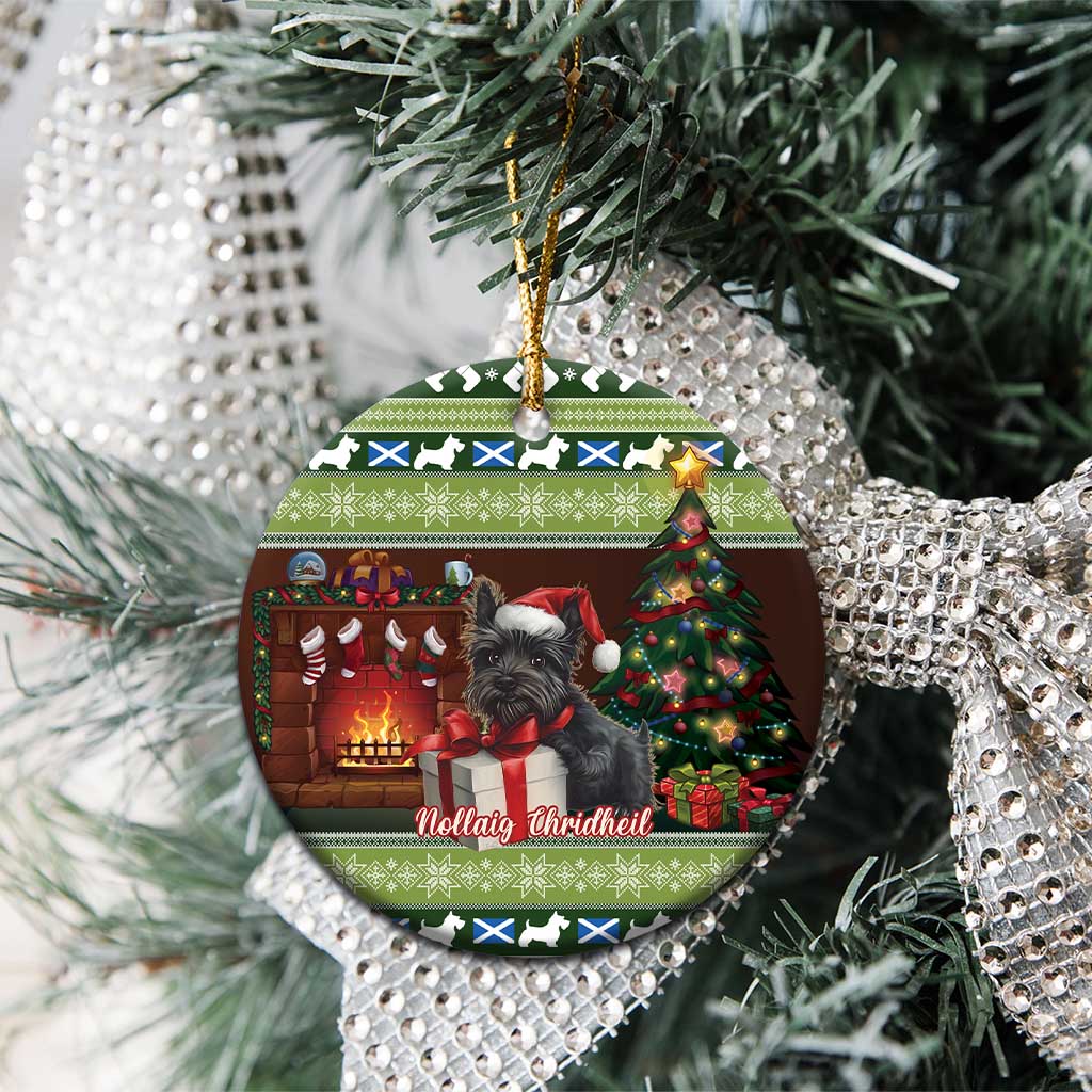 Scotland Christmas Ceramic Ornament Scottish Terrier - Nollaig Chridheil - Wonder Print Shop