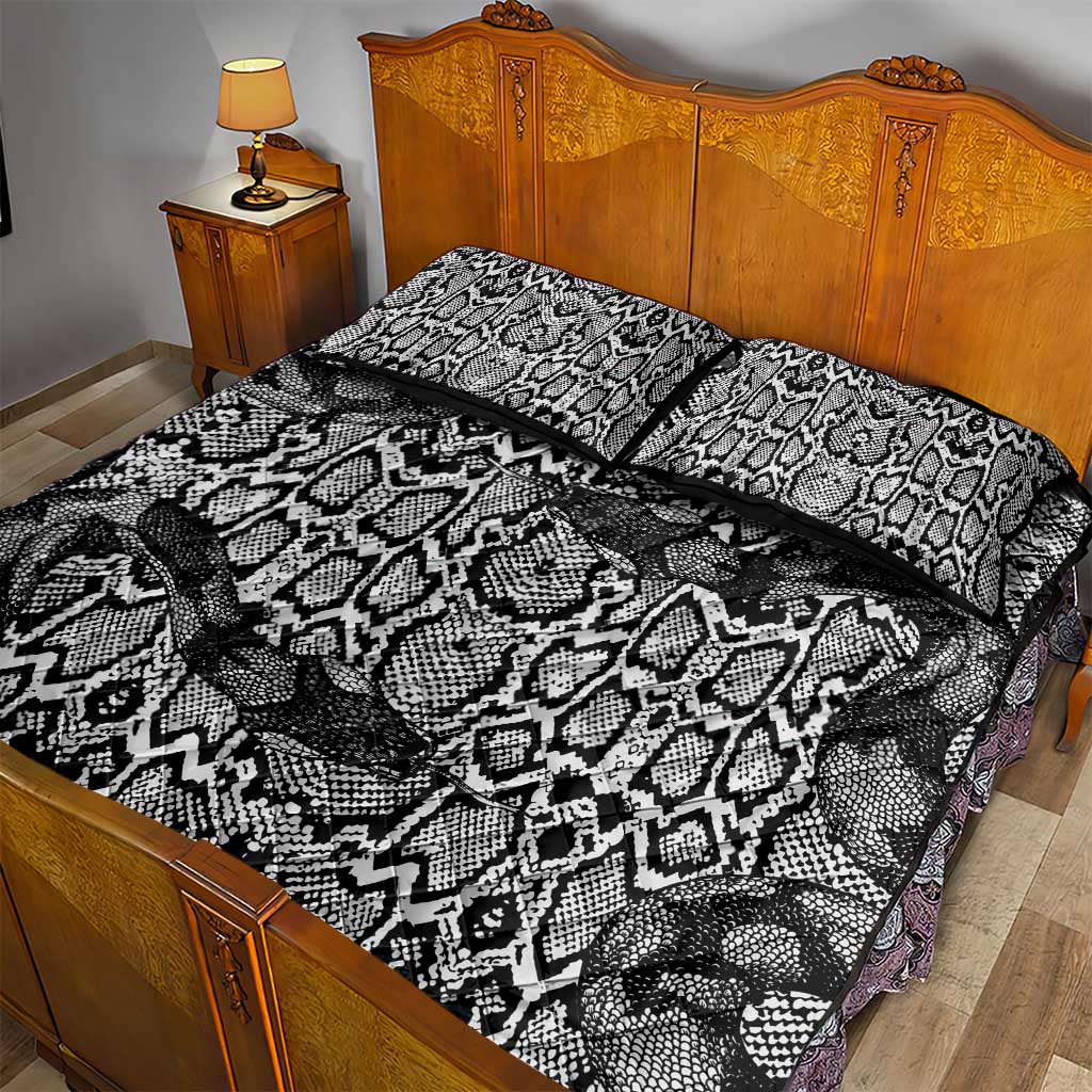 African Snake Skin Pattern Quilt Bed Set