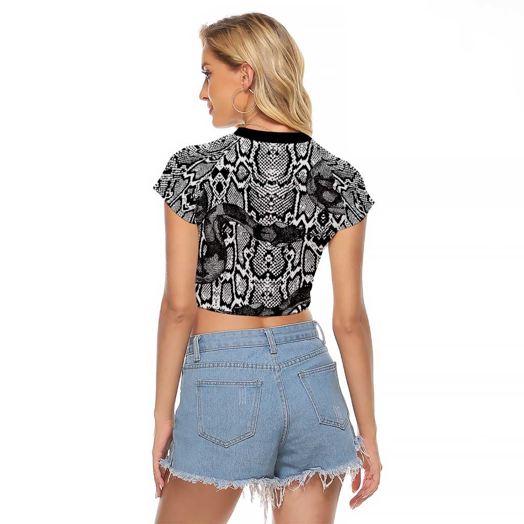 African Snake Skin Pattern Raglan Cropped T Shirt