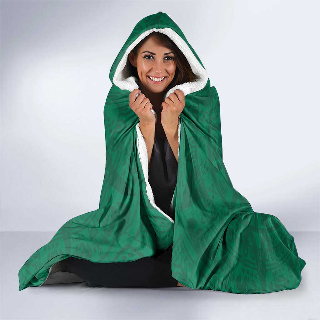 Custom Mexico Guadalupe Football Hooded Blanket Viva Mexico