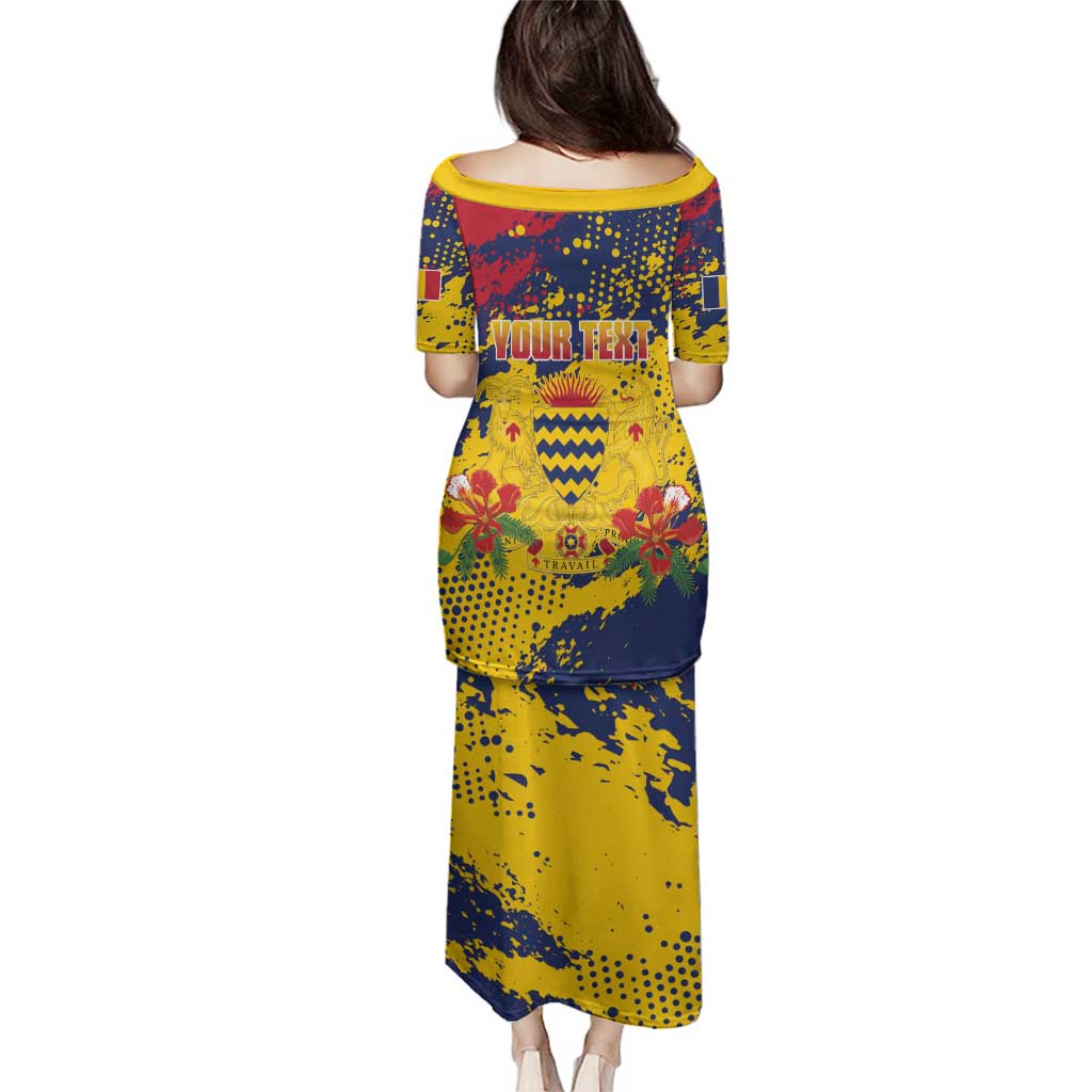 Personalized Chad Republic Day Family Matching Puletasi and Hawaiian Shirt Coat Of Arms - Grunge Style - Wonder Print Shop