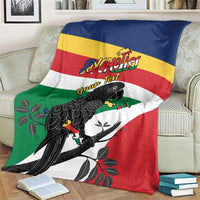 Personalized Seychelles Independence Day Blanket Coat Of Arms Black Parrot