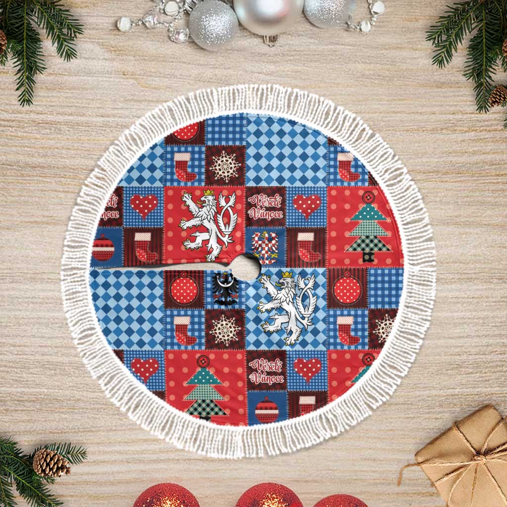 Czech Christmas Patchwork Tree Skirt - Wonder Print Shop