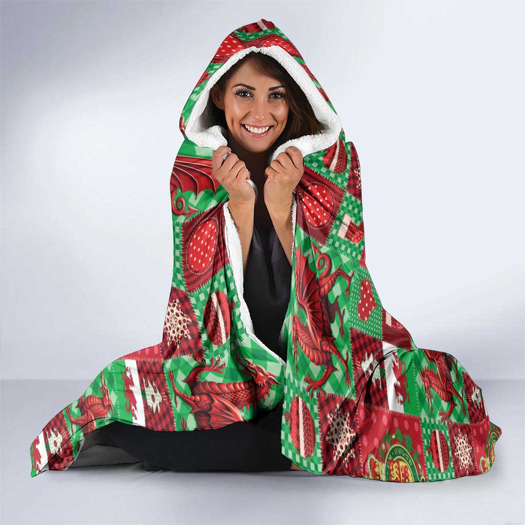 Wales Christmas Patchwork Hooded Blanket - Wonder Print Shop