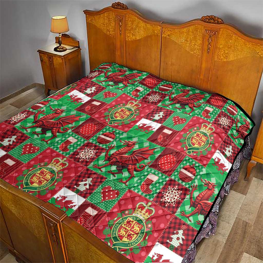 Wales Christmas Patchwork Quilt - Wonder Print Shop