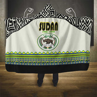 Sudan 1956-1970 Hooded Blanket With African Pattern - Wonder Print Shop