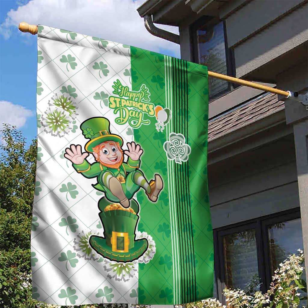 Ireland 17th March Saint Patrick's Day Garden Flag Irish Leprechaun with Shamrock