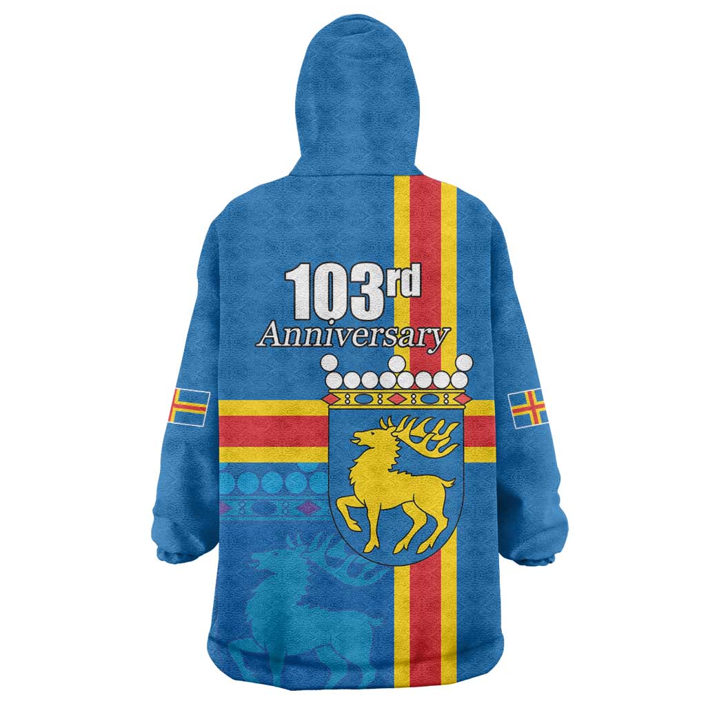 Aland's Autonomy Day Wearable Blanket Hoodie 103rd Anniversary