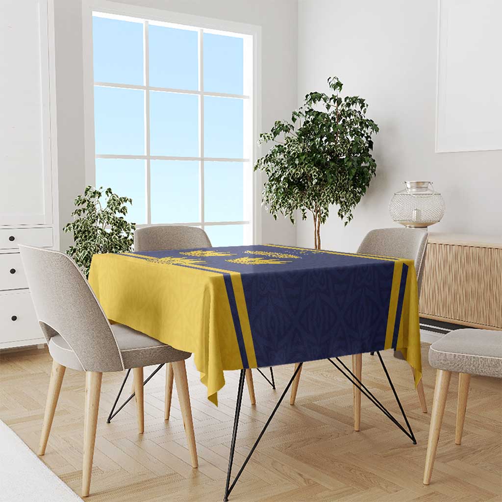 Personalized Ireland Munster Three Gold Crowns Tablecloth An Mhumhain Flag Three Gold Crowns