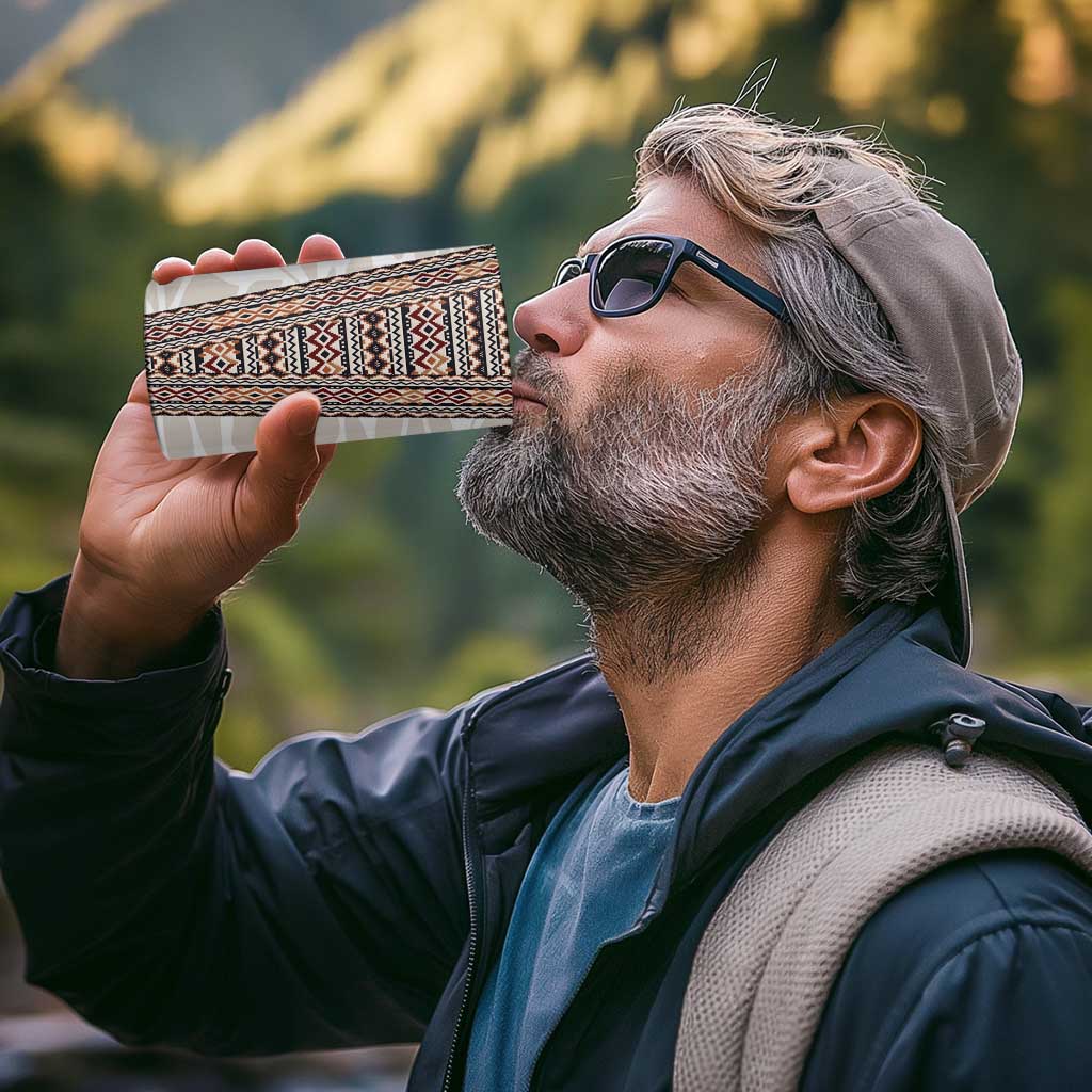 Danmark Traditional Patern with Daisy 4 in 1 Can Cooler Tumbler Danish Patern Simple Style