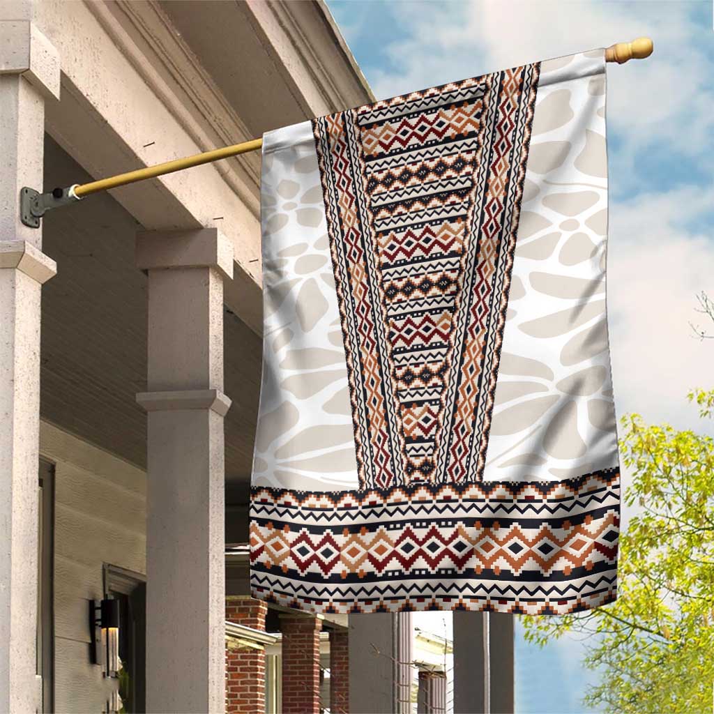 Danmark Traditional Patern with Daisy Garden Flag Danish Patern Simple Style