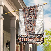 Danmark Traditional Patern with Daisy Garden Flag Danish Patern Simple Style