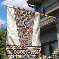 Danmark Traditional Patern with Daisy Garden Flag Danish Patern Simple Style