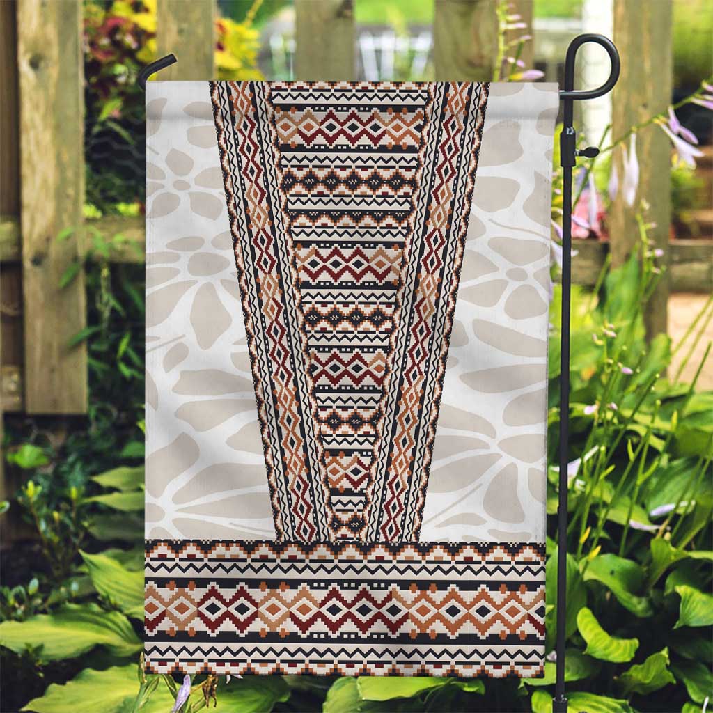 Danmark Traditional Patern with Daisy Garden Flag Danish Patern Simple Style