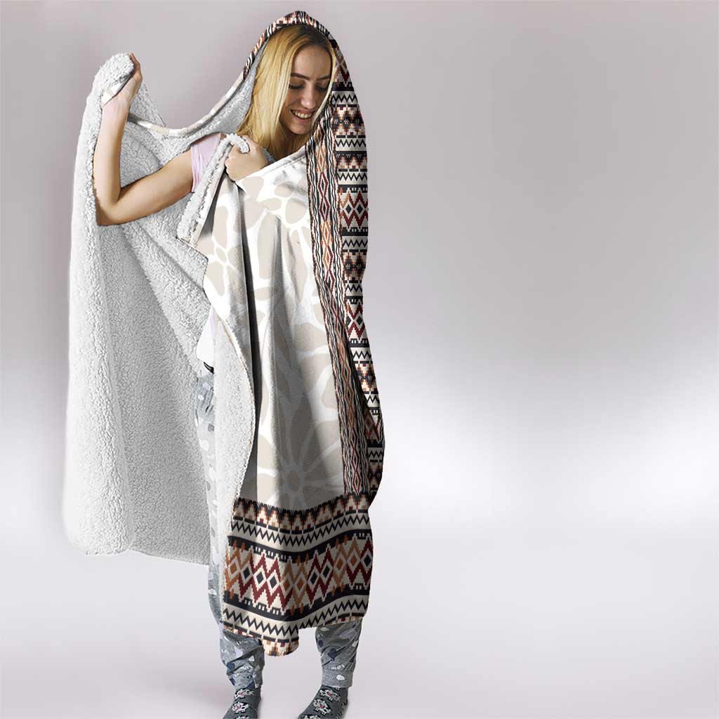 Danmark Traditional Patern with Daisy Hooded Blanket Danish Patern Simple Style