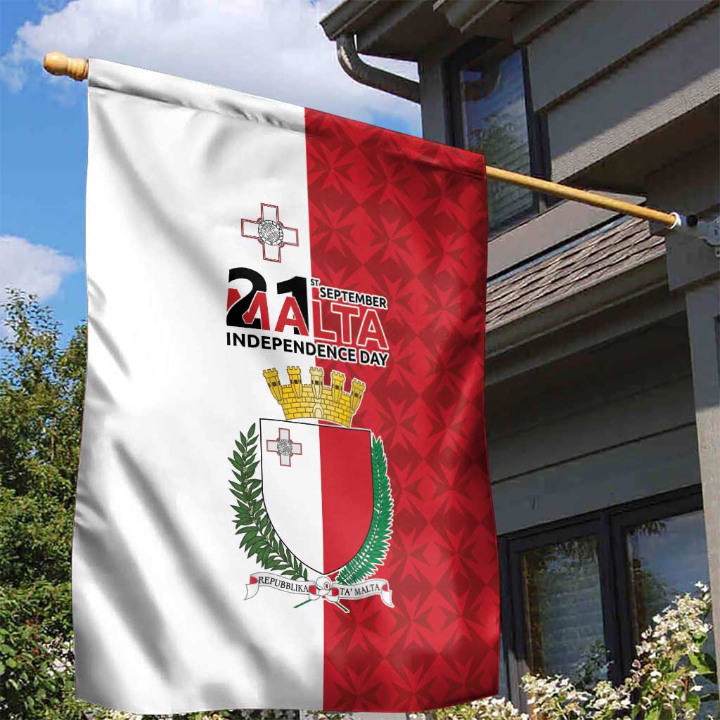 Malta Independence Day Garden Flag Flag Style with Coat of Arms