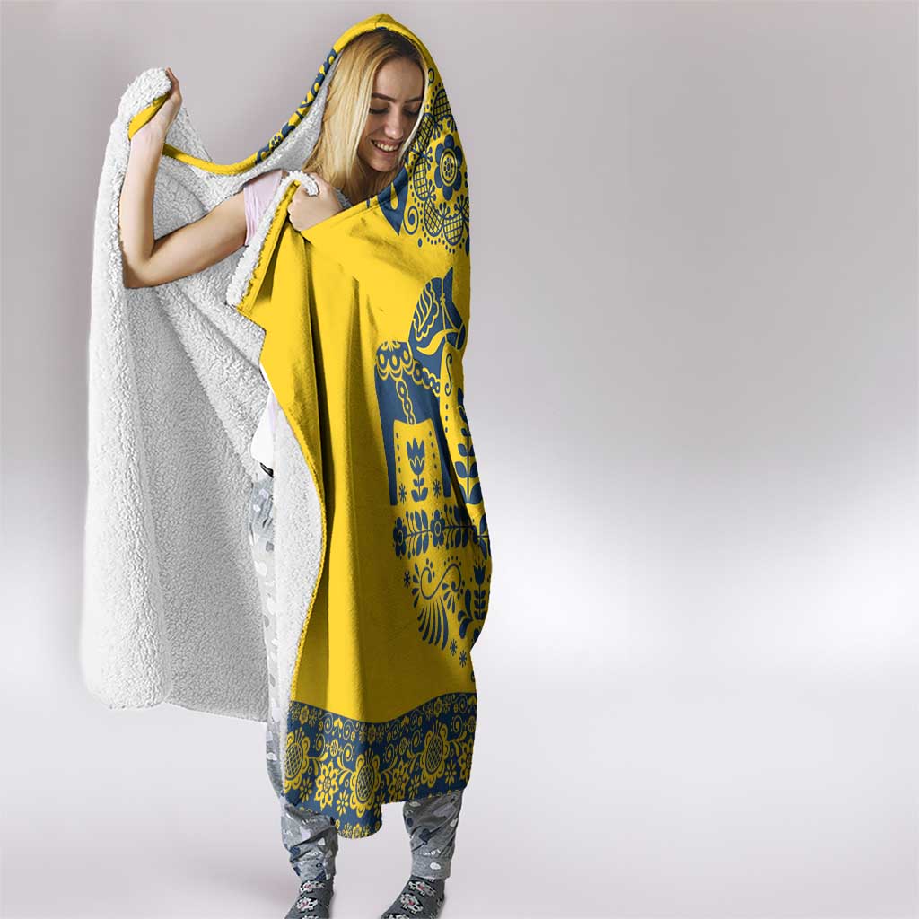Sweden Daleclarian Horse Hooded Blanket Floral Folk Pattern Yellow Version