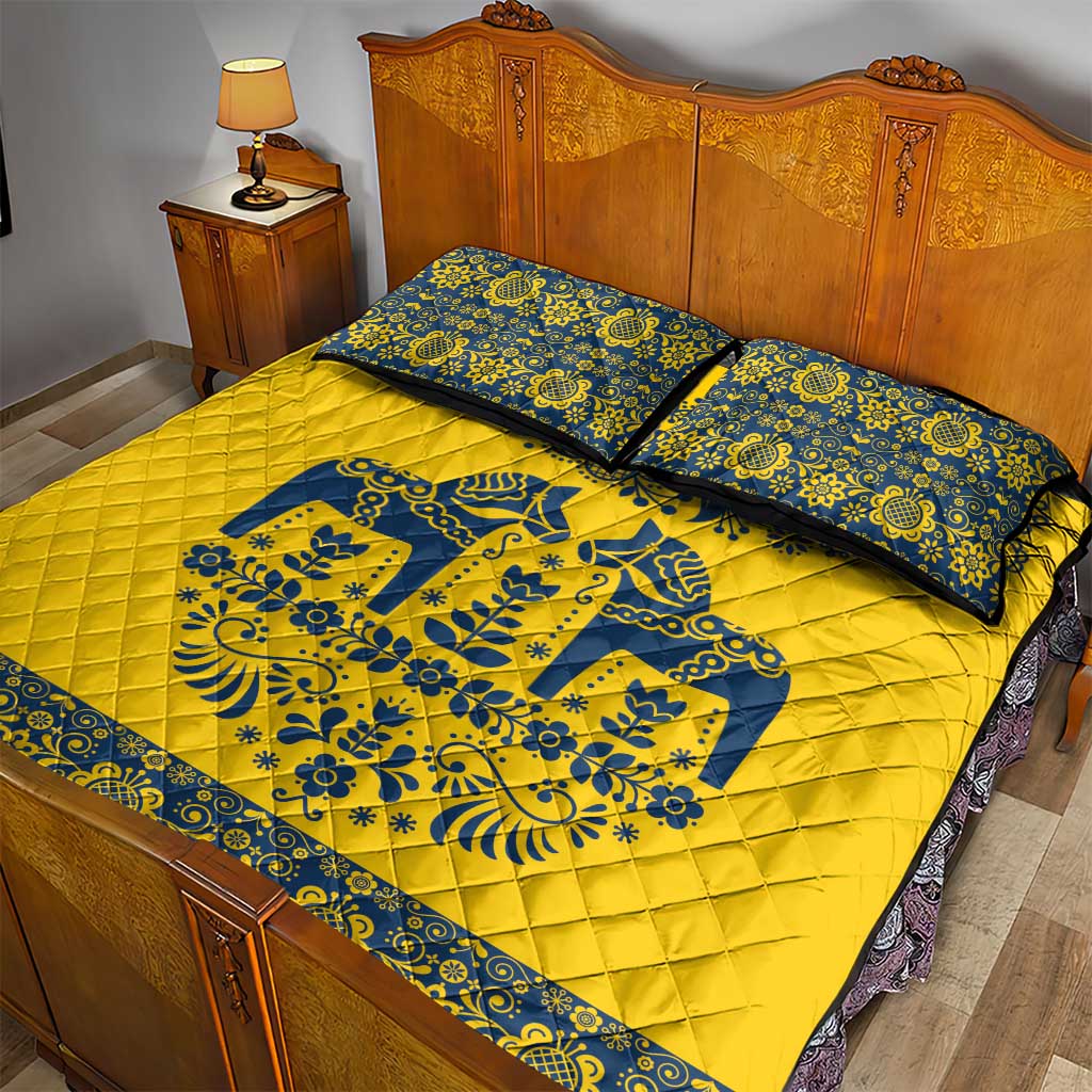 Sweden Daleclarian Horse Quilt Bed Set Floral Folk Pattern Yellow Version