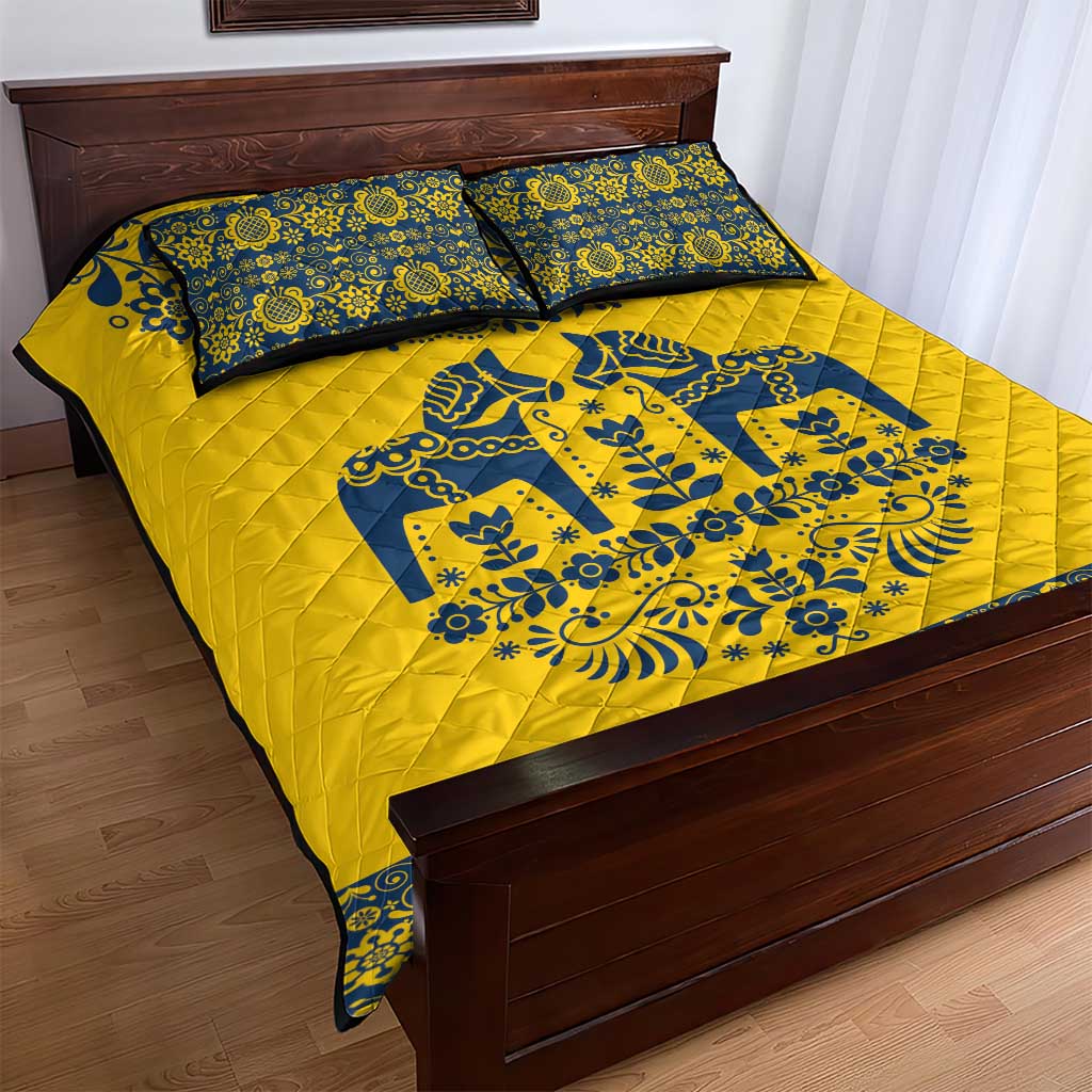 Sweden Daleclarian Horse Quilt Bed Set Floral Folk Pattern Yellow Version
