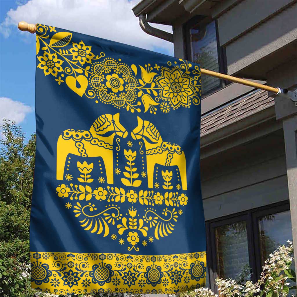 Sweden Daleclarian Horse Garden Flag Floral Folk Pattern Blue Version