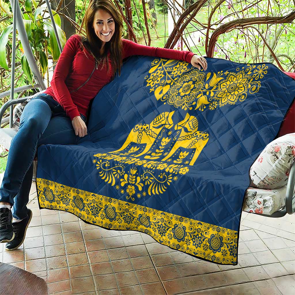 Sweden Daleclarian Horse Quilt Floral Folk Pattern Blue Version