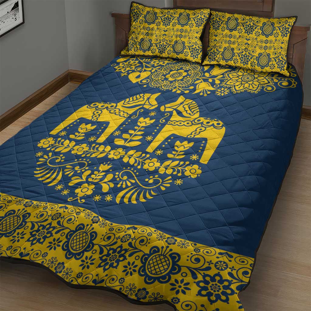 Sweden Daleclarian Horse Quilt Bed Set Floral Folk Pattern Blue Version