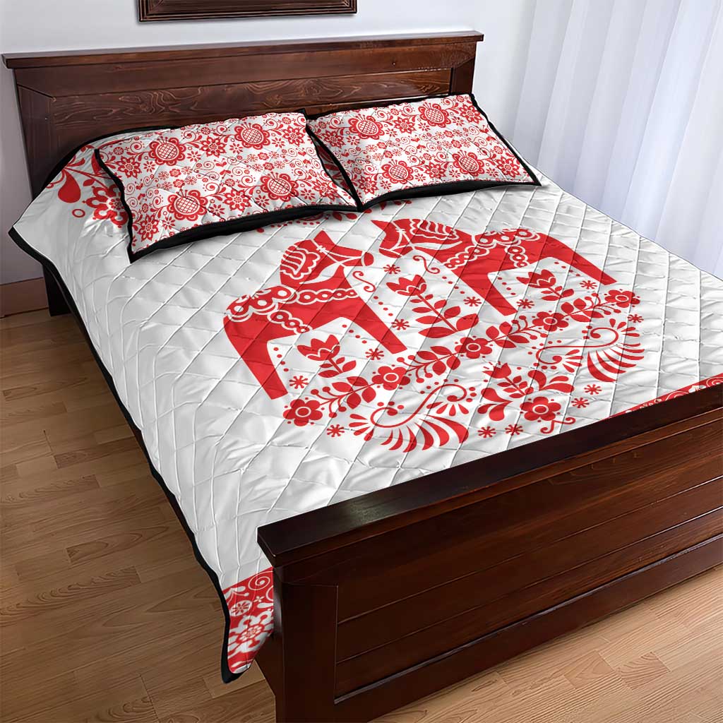 Sweden Daleclarian Horse Quilt Bed Set Floral Folk Pattern White Version