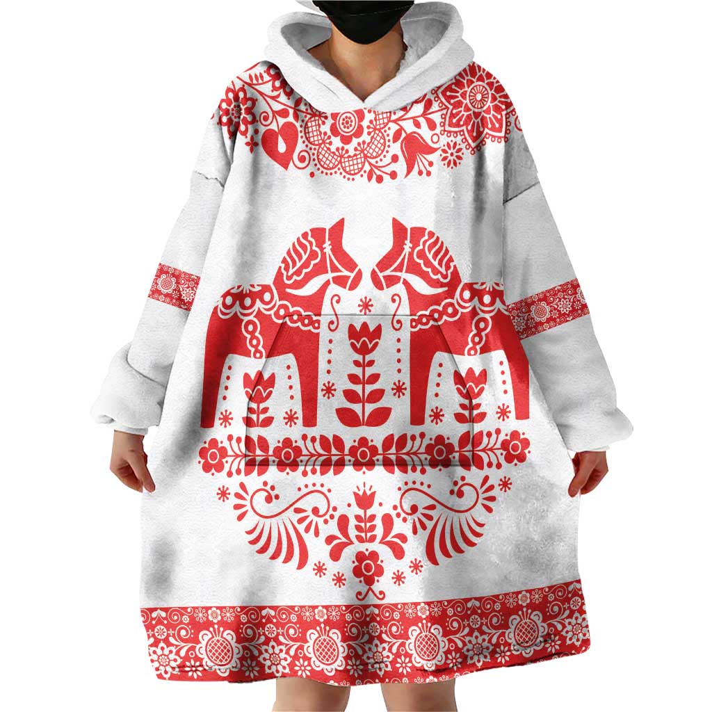 Sweden Daleclarian Horse Wearable Blanket Hoodie Floral Folk Pattern White Version