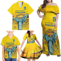 Ukraine Monument Independence Day Family Matching Off Shoulder Maxi Dress and Hawaiian Shirt Glory to Ukraine!
