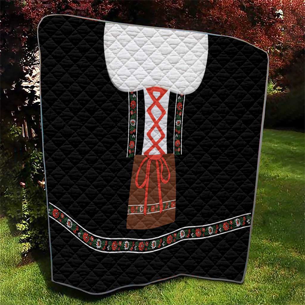 Oktoberfest Dirndl Costume Quilt German Beer Festival - Wonder Print Shop