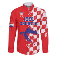 Custom Croatia Independence Day Family Matching Off Shoulder Short Dress and Hawaiian Shirt Grunge Checkerboard Patterns With Map - Wonder Print Shop