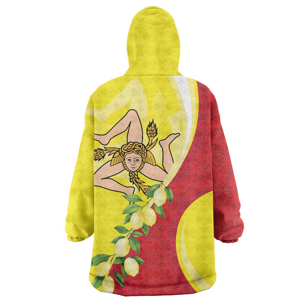La Sicilia Wearable Blanket Hoodie Bandiera della Sicilia Motif