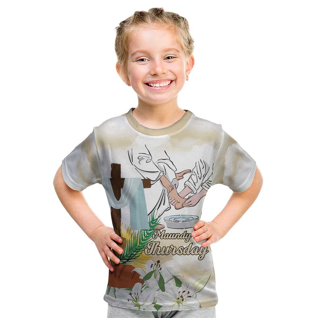 Happy Maundy Thursday Kid T Shirt Jesus Christ Washing Feet