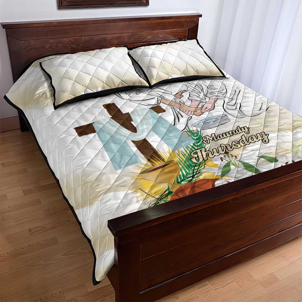 Happy Maundy Thursday Quilt Bed Set Jesus Christ Washing Feet