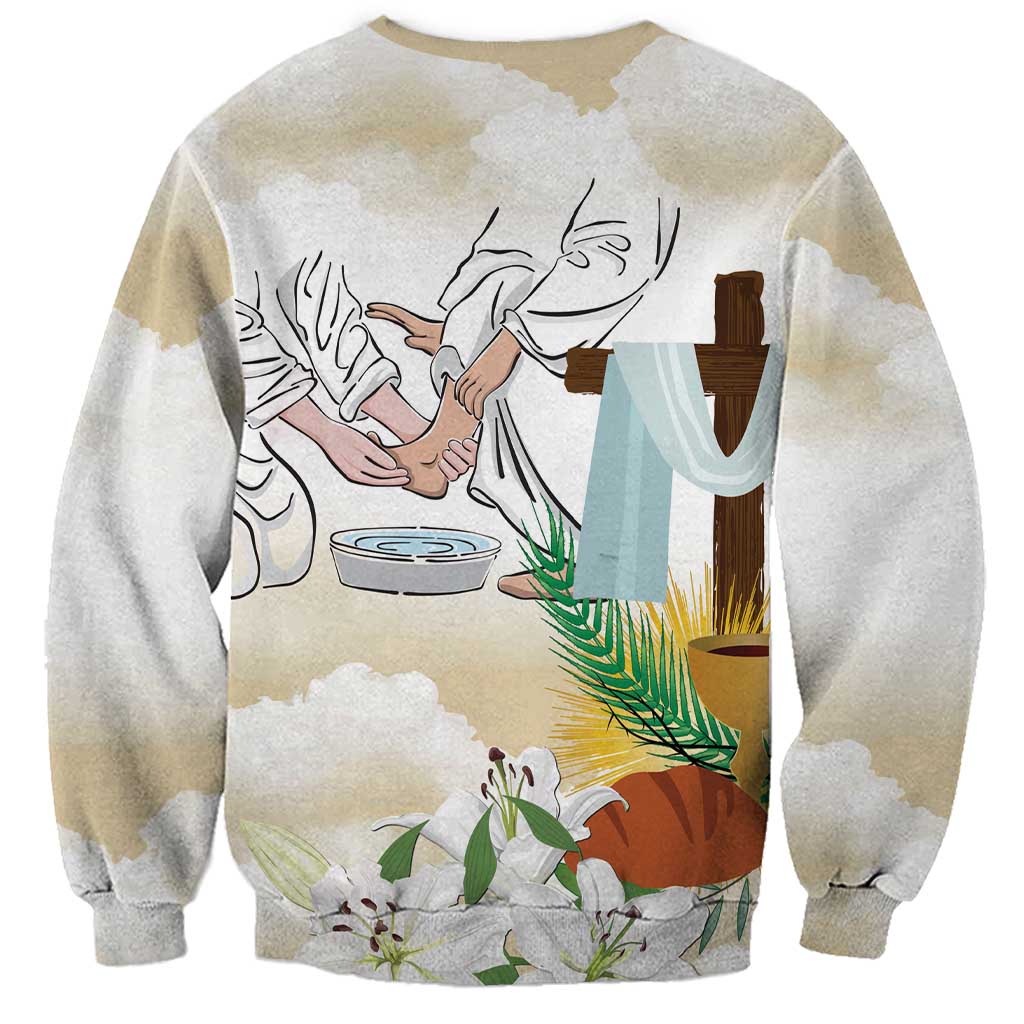 Happy Maundy Thursday Sweatshirt Jesus Christ Washing Feet