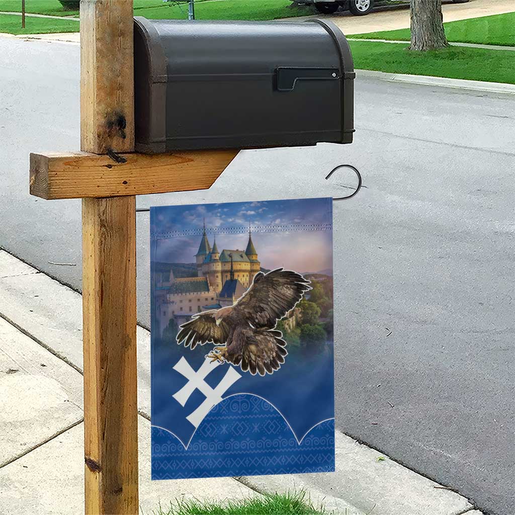 Slovakia Bojnice Castle Garden Flag Golden Eagle With Slovak Pattern - Wonder Print Shop