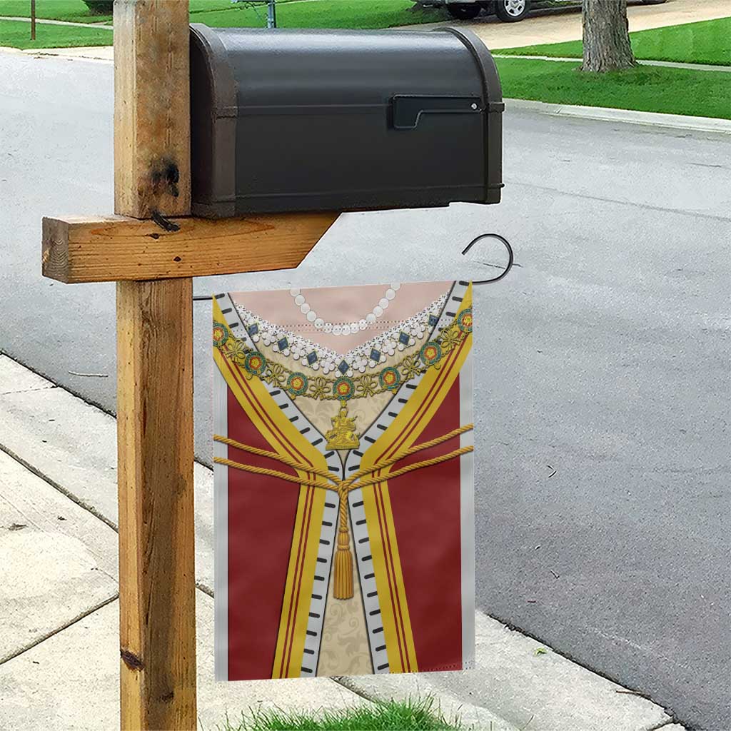 Victoria England Costume Garden Flag - Wonder Print Shop