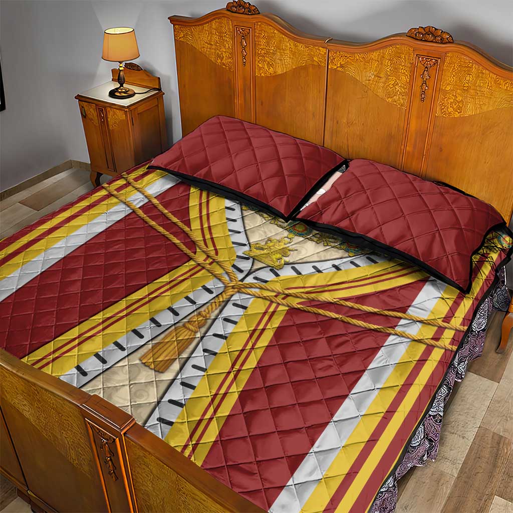 Victoria England Costume Quilt Bed Set - Wonder Print Shop