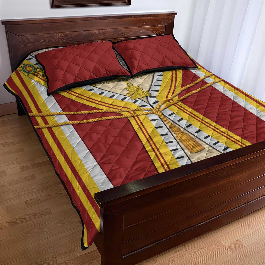 Victoria England Costume Quilt Bed Set - Wonder Print Shop