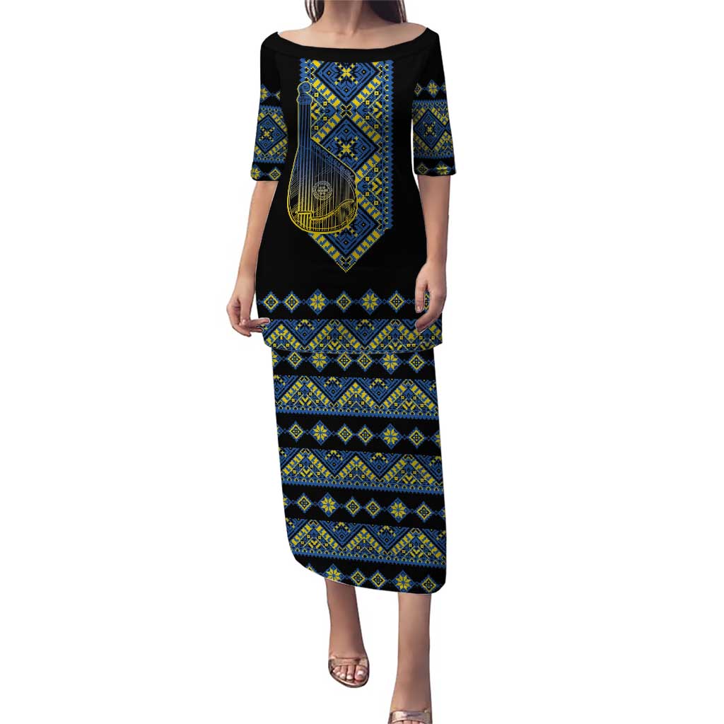 Ukraine Bandura Vyshyvanka Pattern Puletasi Ukrainian Heritage Folk Black Version - Wonder Print Shop