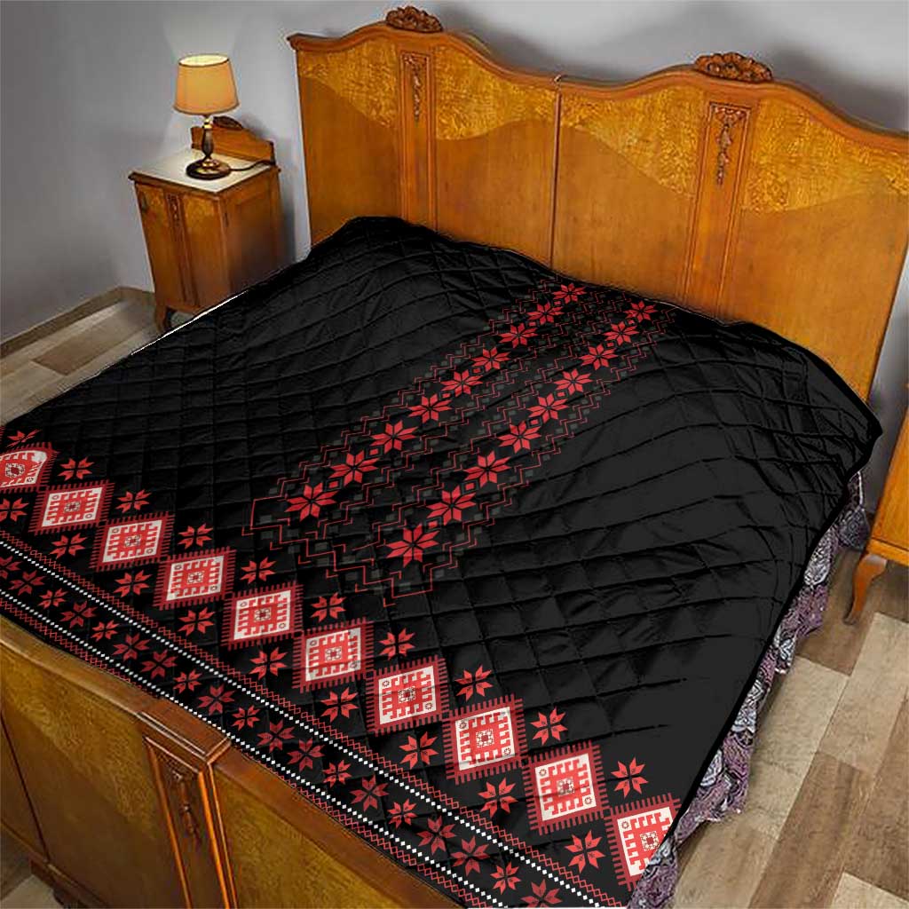 Red Ukraine Folk Patterns Quilt - Wonder Print Shop